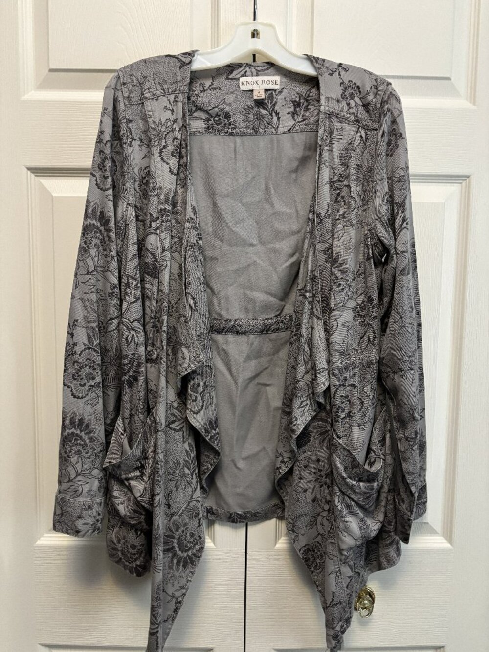 Knox Rose Medium Gray Floral Draped Open Front Cardigan Jacket Boho